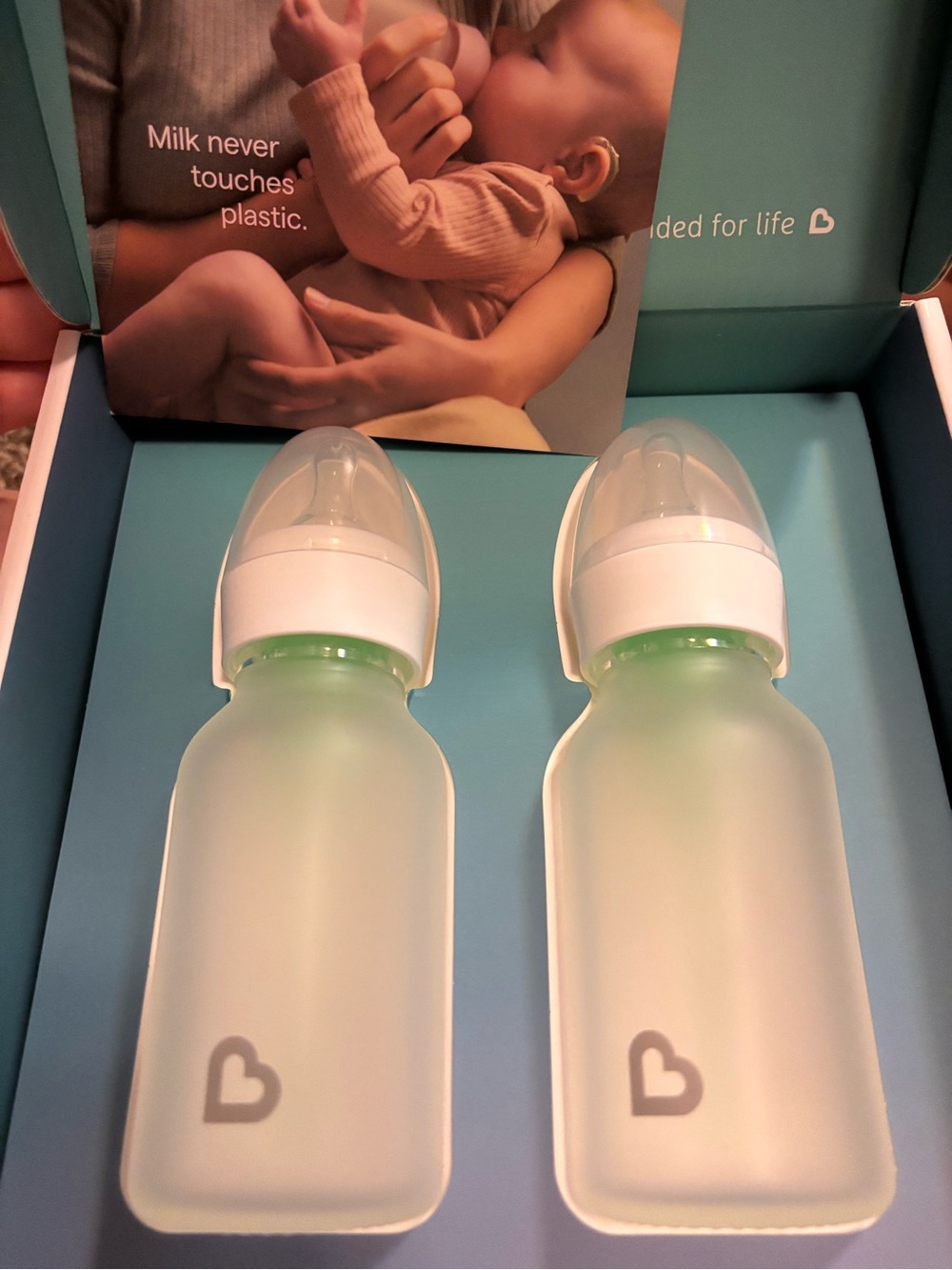 Munchkin Frosted White Baby Bottle Set with Green Rings (2-Pack)